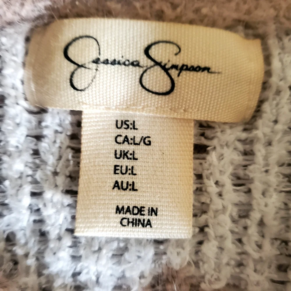 Jessica Simpson Tan Cropped Sweater Aztec Print Comfy Cozy Eyelash Texure